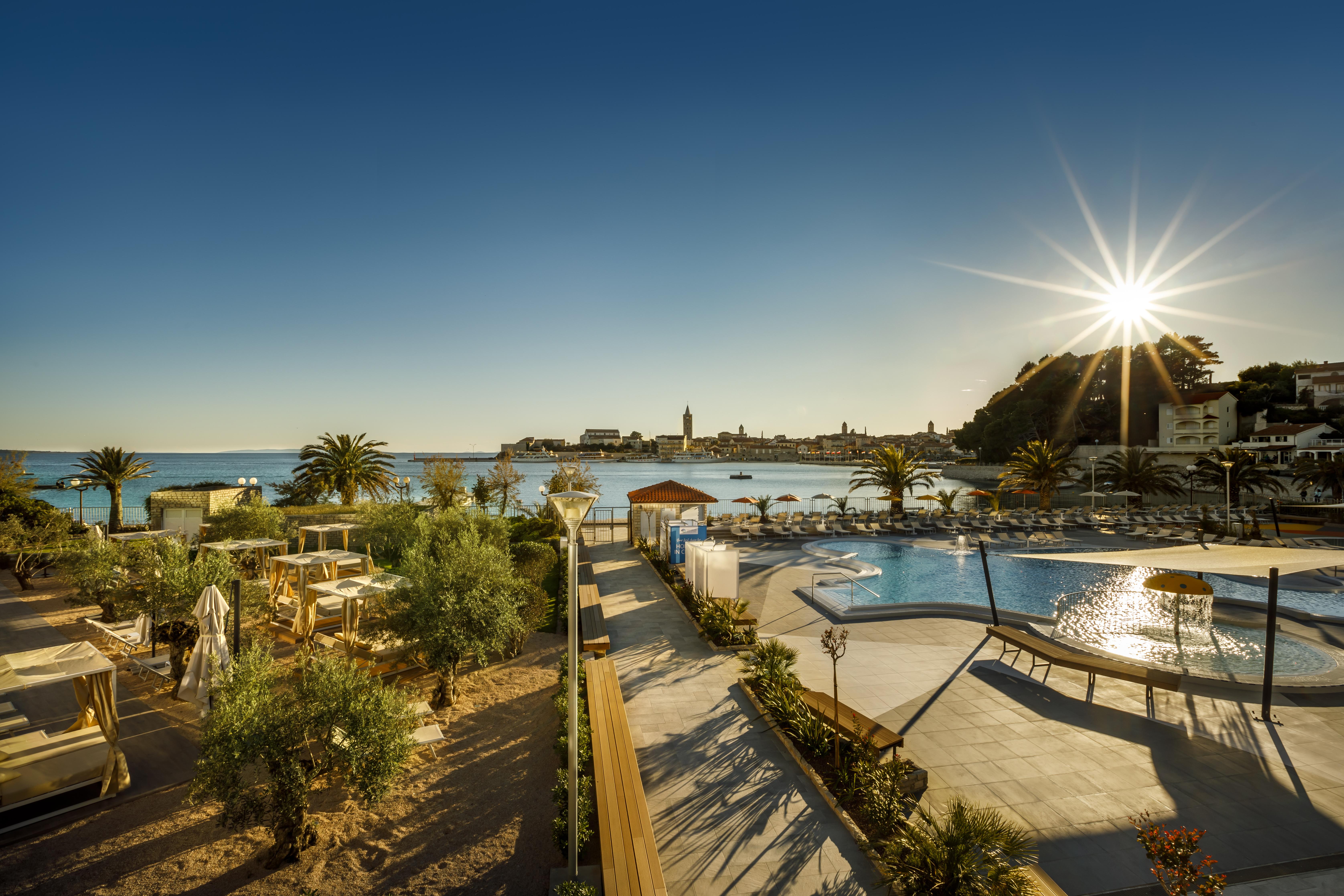 Valamar Padova Hotel Banjol Extérieur photo